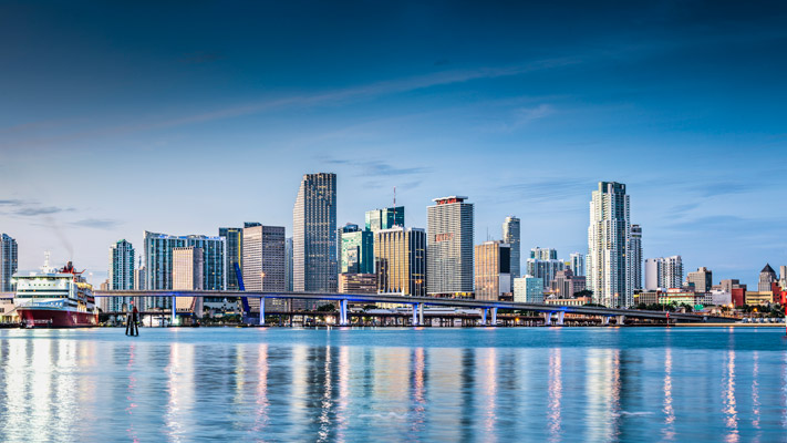 Car rental in Miami - Downtown Miami | RentingCarz